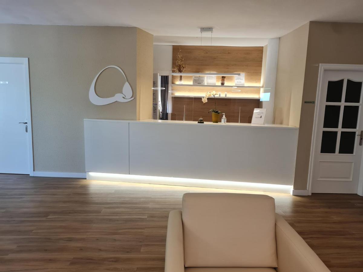 Hotel Balneario Fuentes Del Trampal Carmonita 外观 照片