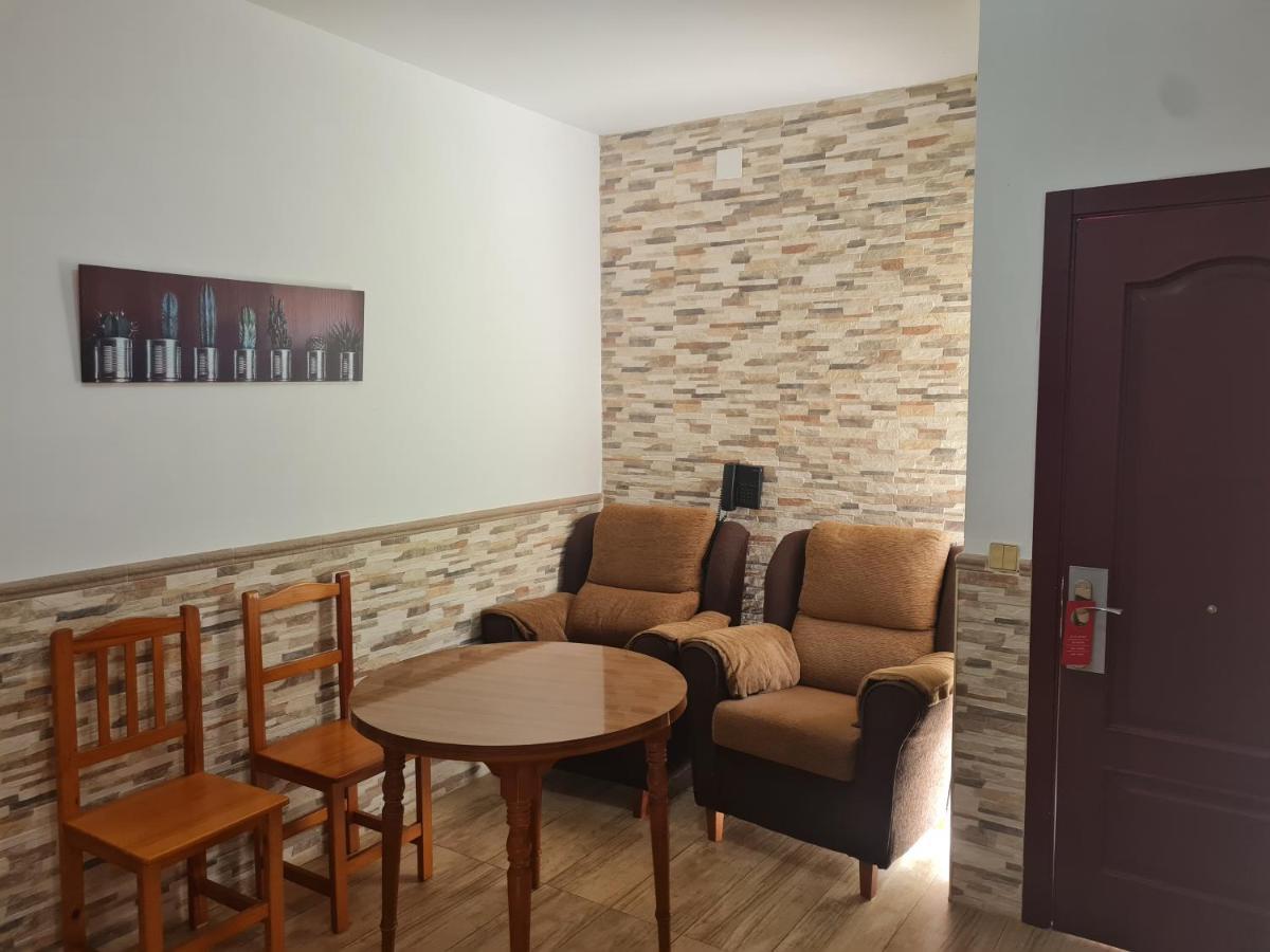 Hotel Balneario Fuentes Del Trampal Carmonita 外观 照片