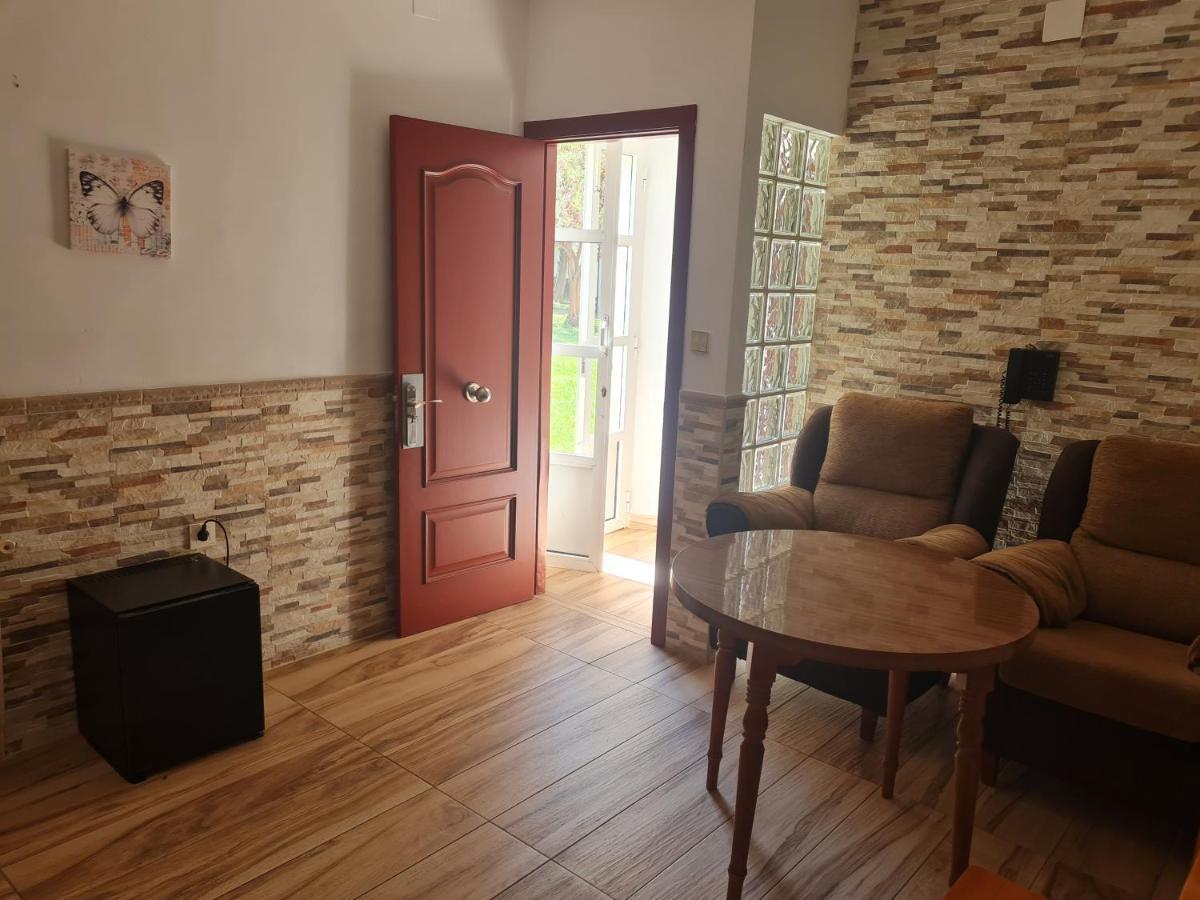 Hotel Balneario Fuentes Del Trampal Carmonita 外观 照片