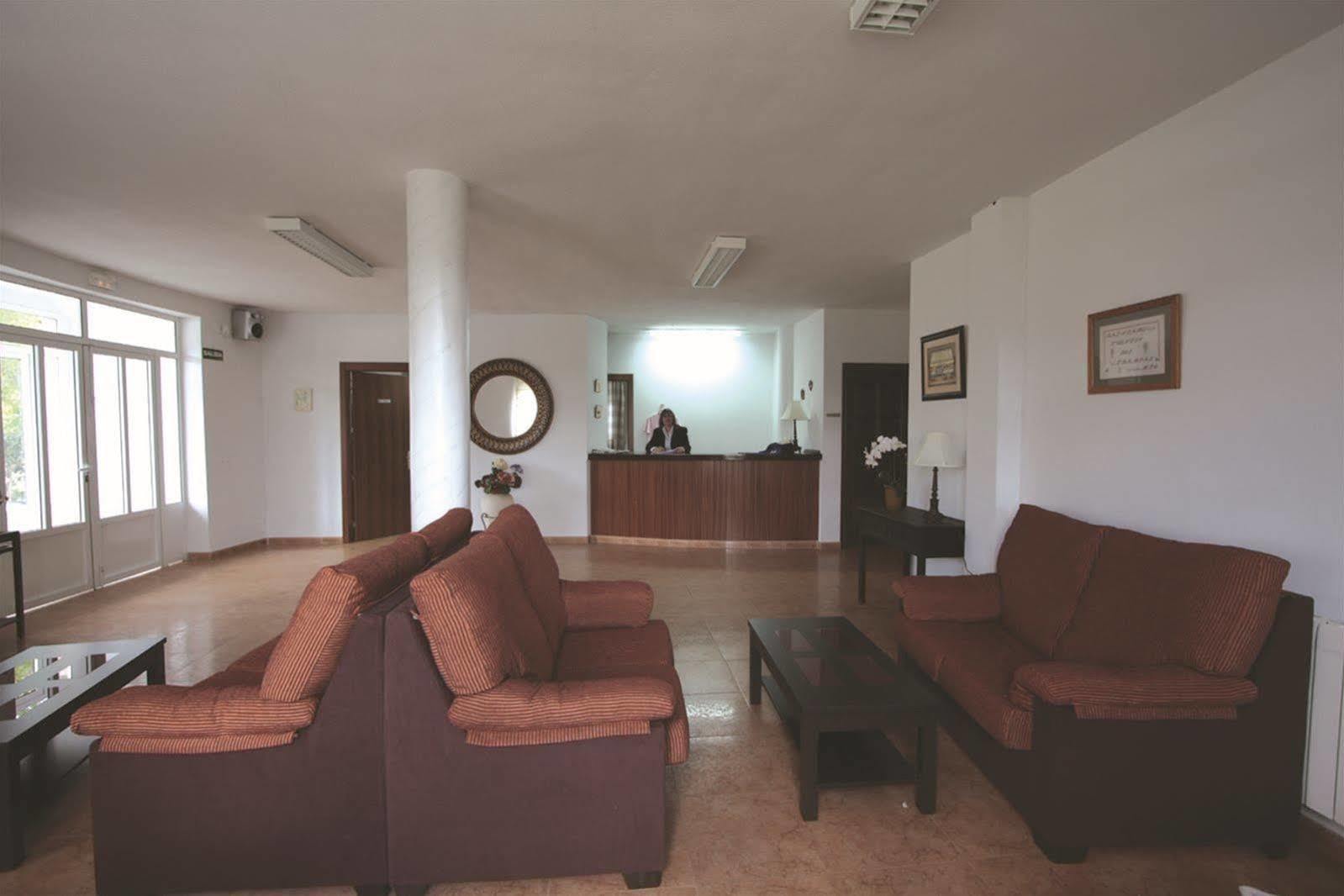 Hotel Balneario Fuentes Del Trampal Carmonita 外观 照片